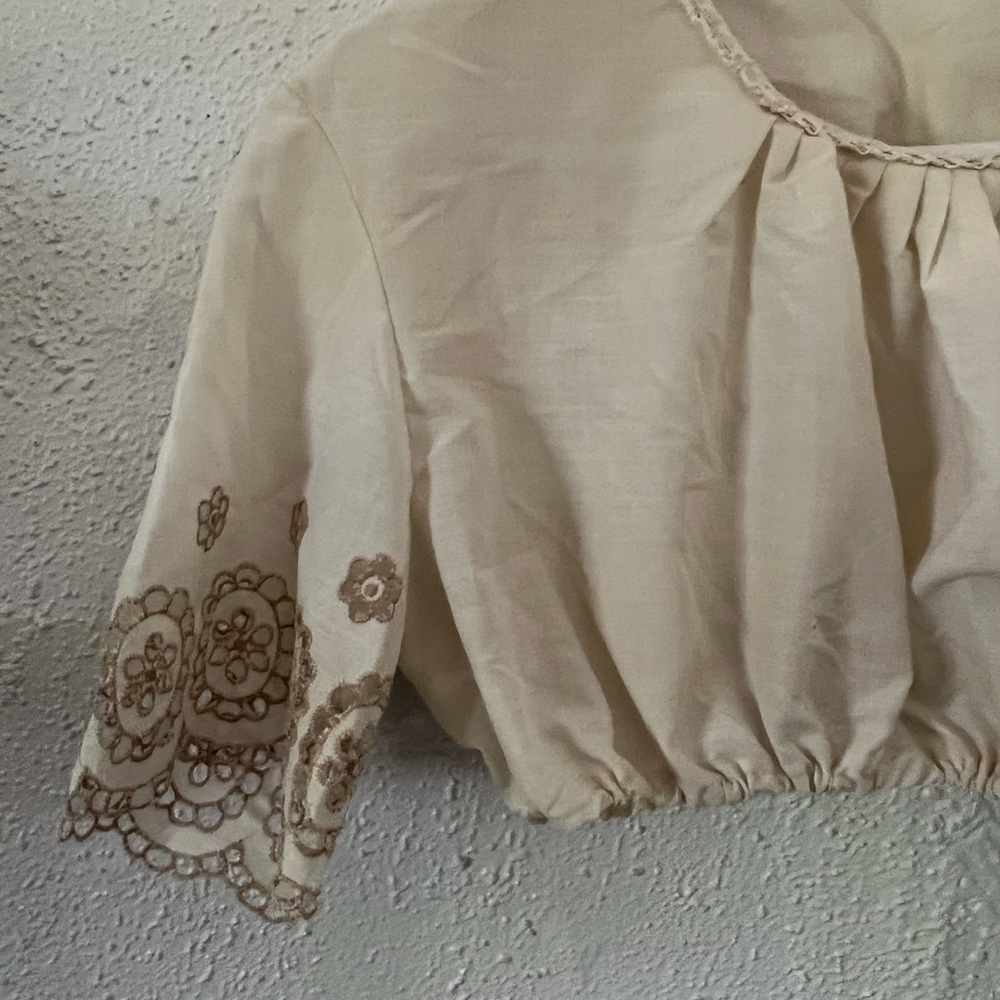 Roam vintage crochet crop top
